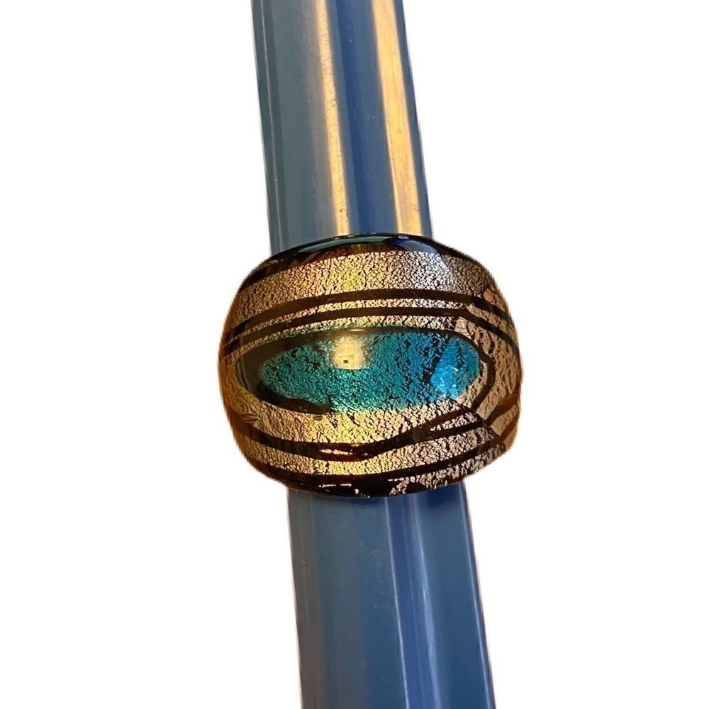 Dichroic glass ring size 7 with silver black and blue - Picture 5 of 6